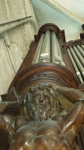 Detalle de la fachada del órgano