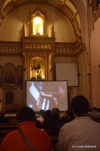 Pantalla durante el concierto - Iglesia de San Francisco de Padua - Bilbao