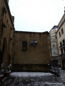 Iglesia San Vicente bajo la nieve - San Sebastian